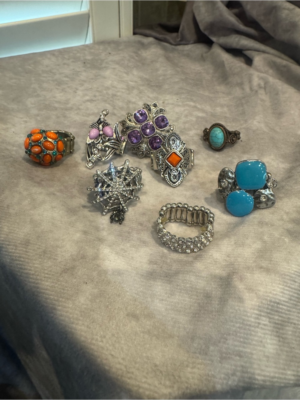 Lot of 8 Stunning Stretch‎ Rings - Picture 2 of 4
